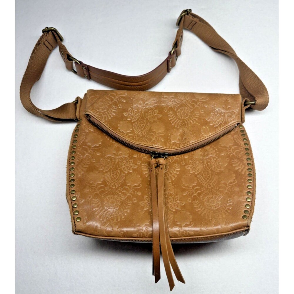 The Sak Silverlake Tooled Leather Crossbody Bag Boho Studded Saddle Purse